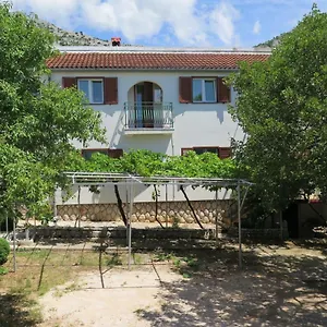 https://lumbrela-apartments.hotelinzadar.com